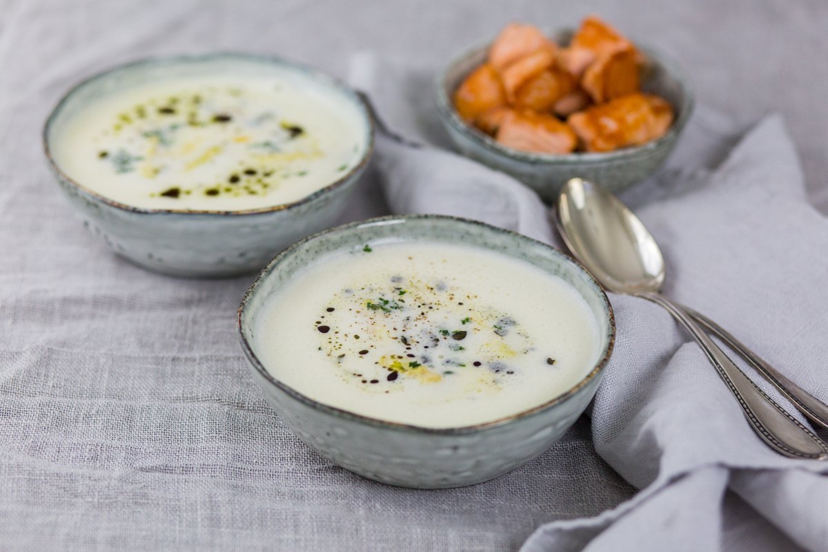 Spargelsuppe aus Schalen im Thermomix gekocht