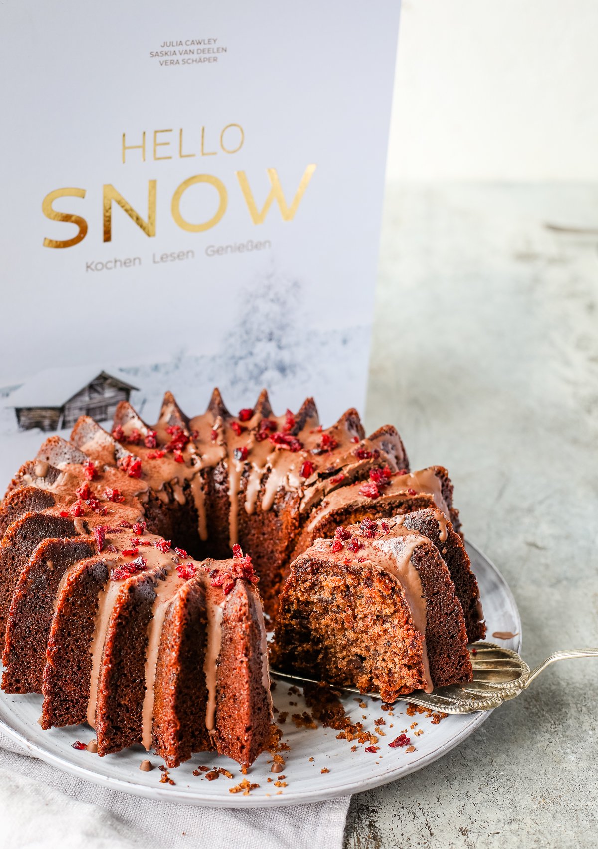 einfacher Schokoladenkuchen aus dem Kochbuch Hello Snow