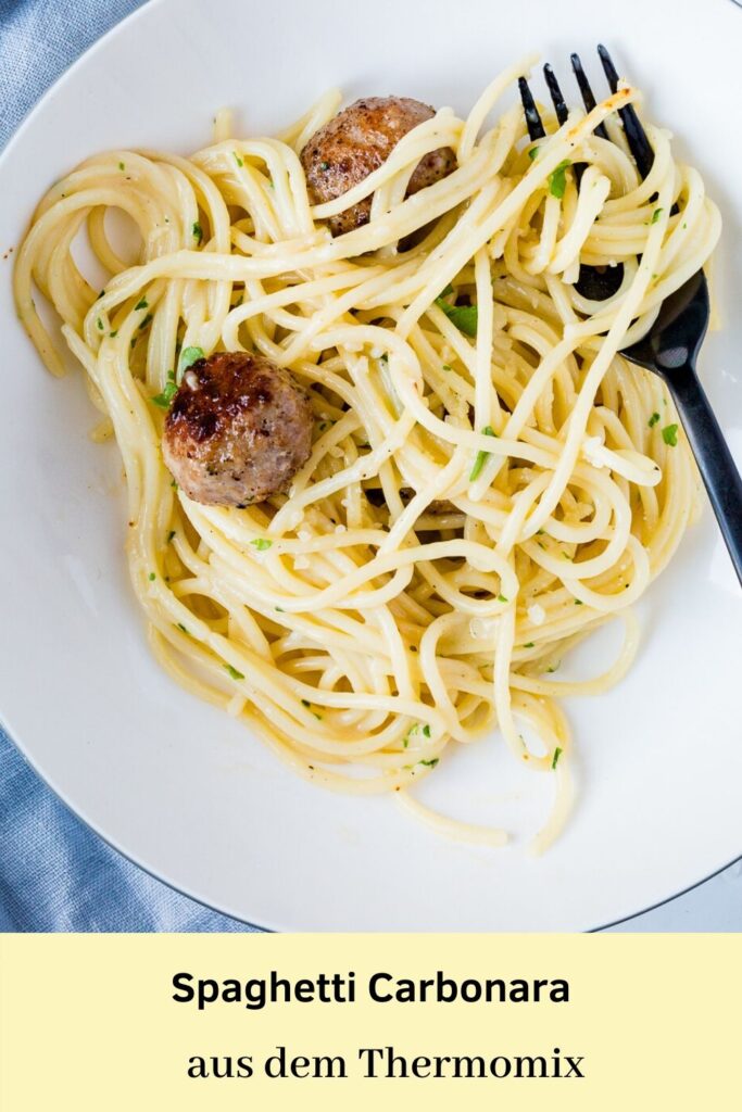 Spaghetti Carbonara aus dem Thermomix. Kinderleicht und mit leckeren Bratwurstbällchen.