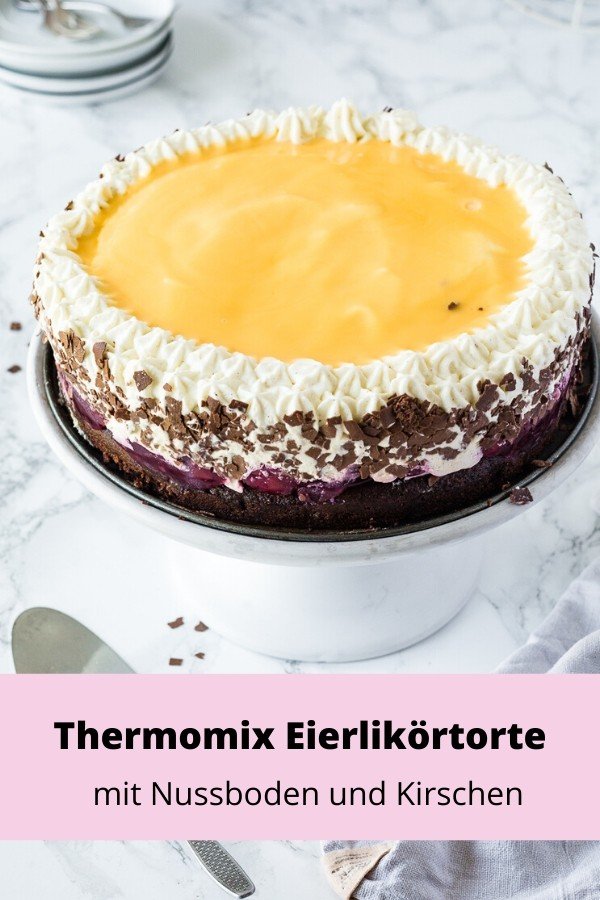 leckere Eierlikörtorte mit Nussboden und Kirschen für den Thermomix
